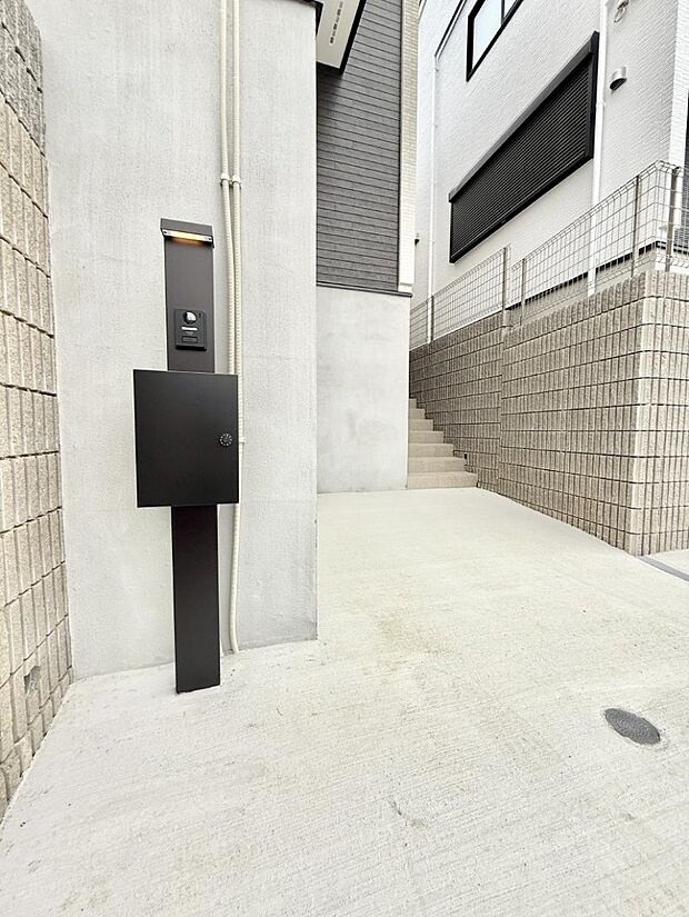 ■ 家族とゲストをやさしく迎える、心温まる玄関