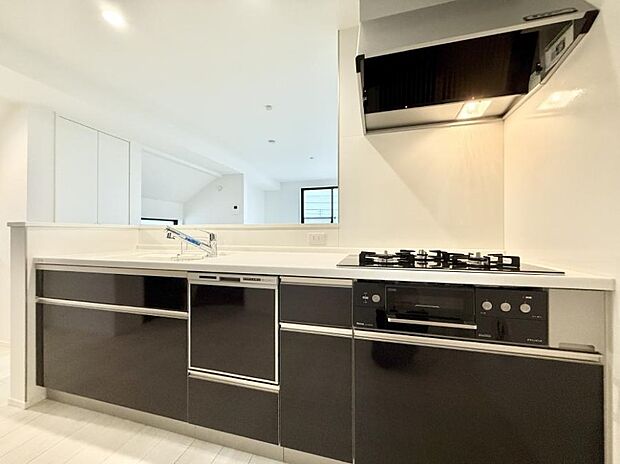 ■家族の絆を深める、温もりのあるキッチン