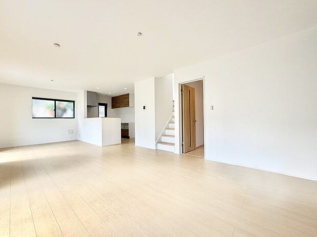 ■くつろぎと笑顔が集まる、心温まるリビング