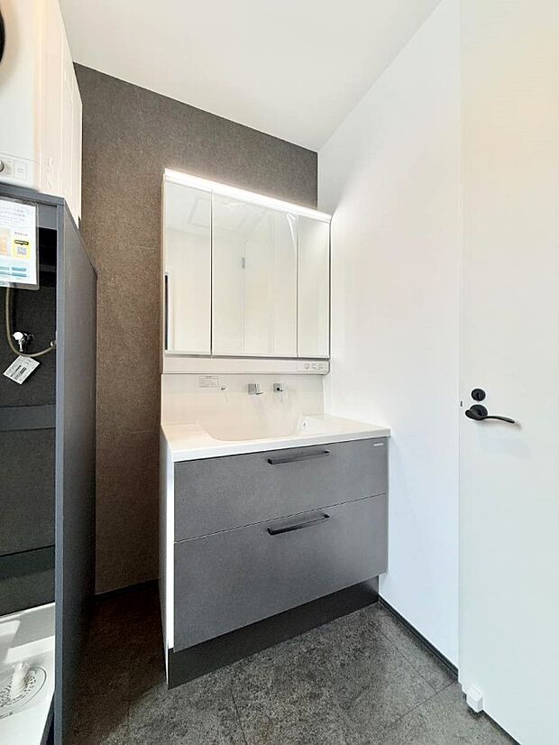 ■朝の準備がスムーズにできる広さです