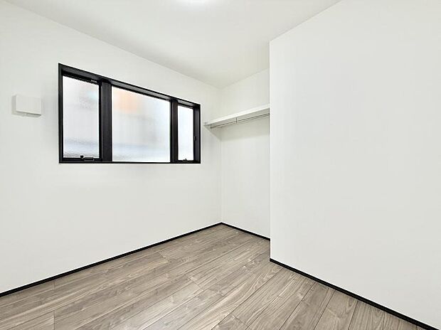 2号棟  ■落ち着いた色合いのお部屋で穏やかな時間を楽しめます