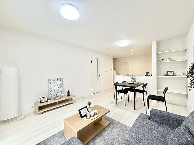 ■くつろぎと笑顔が集まる、心温まるリビング