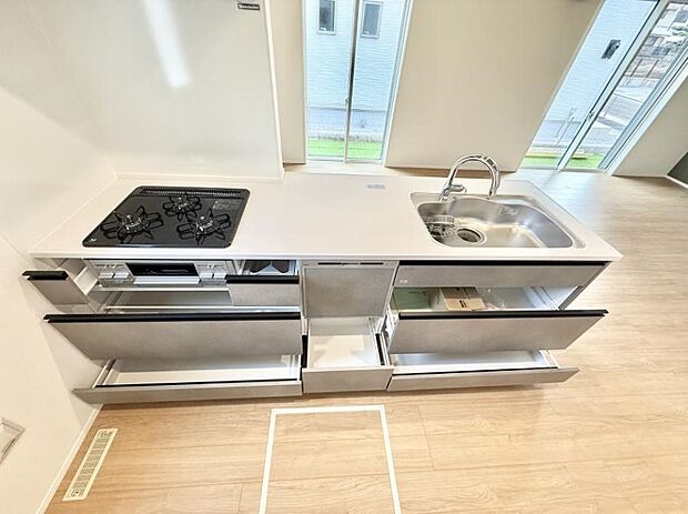 ■家族の絆を深める、温もりのあるキッチン