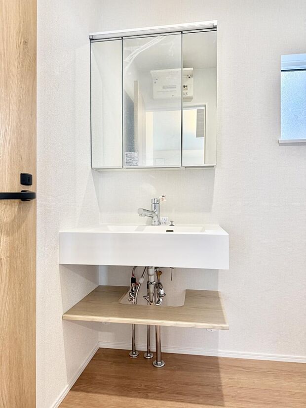 ■朝の準備がスムーズにできる広さです