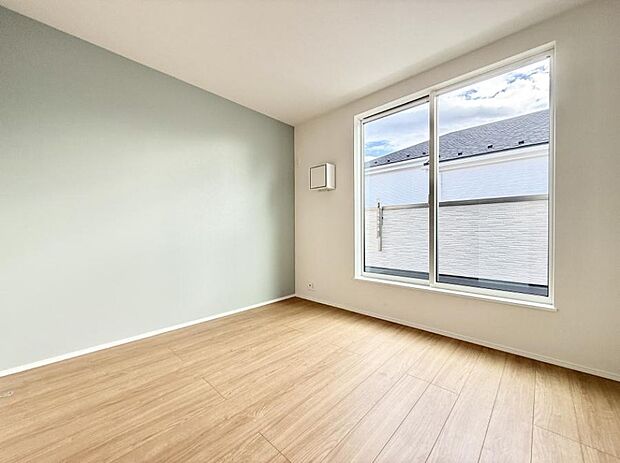 1号棟  ■落ち着いた色合いのお部屋で穏やかな時間を楽しめます