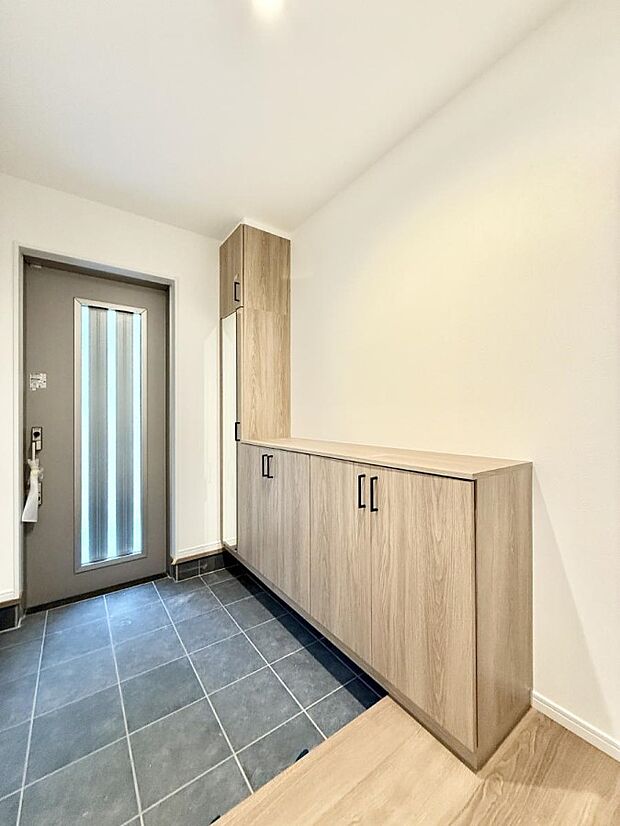 ■ シンプルで美しく、快適な暮らしの入り口