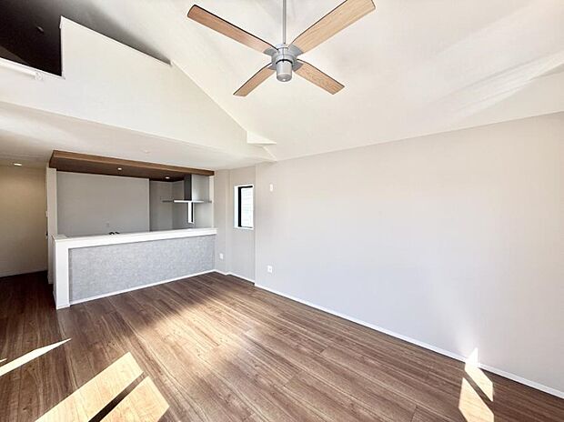 ■心落ち着く場所、ゆったり過ごせるリビング