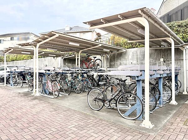 ■きちんと整備された駐輪場で、自転車の保管も安心です