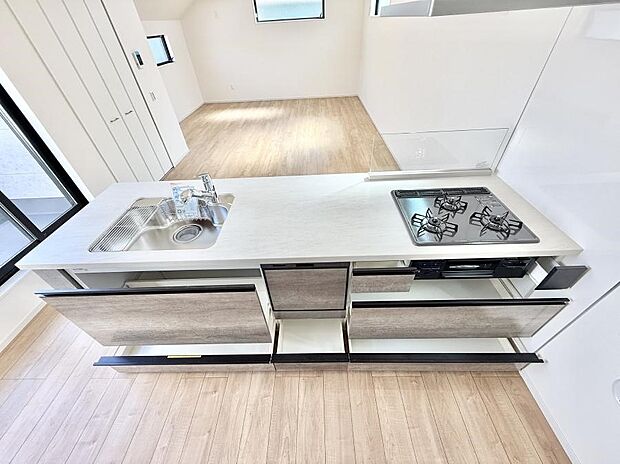 ■家族の絆を深める、温もりのあるキッチン