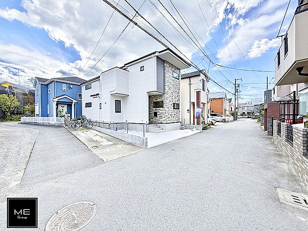 ■前面道路は4.5ｍ幅！お車の出入りもスムーズです  