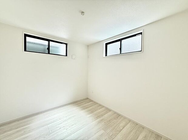 ■落ち着いた雰囲気のお部屋で心が安らぐ空間