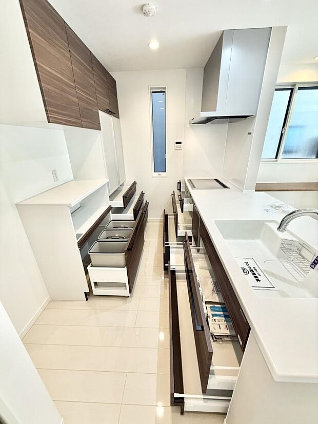 ■家族の絆を深める、温もりのあるキッチン