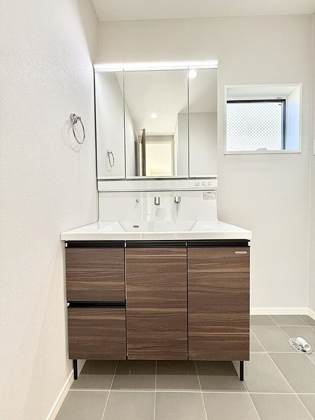 ■朝の準備がスムーズにできる広さです