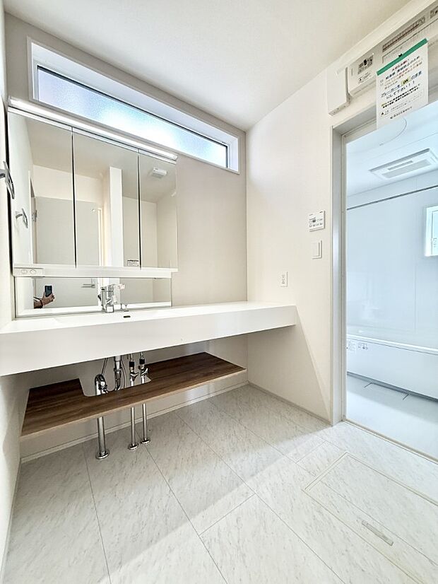 ■朝の準備がスムーズにできる広さです