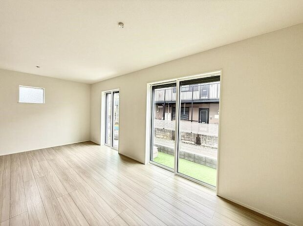 ■シンプルで機能的、毎日使いやすいキッチン