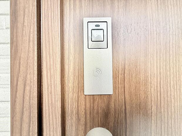 ■鍵を取り出さずに便利に操作できて快適