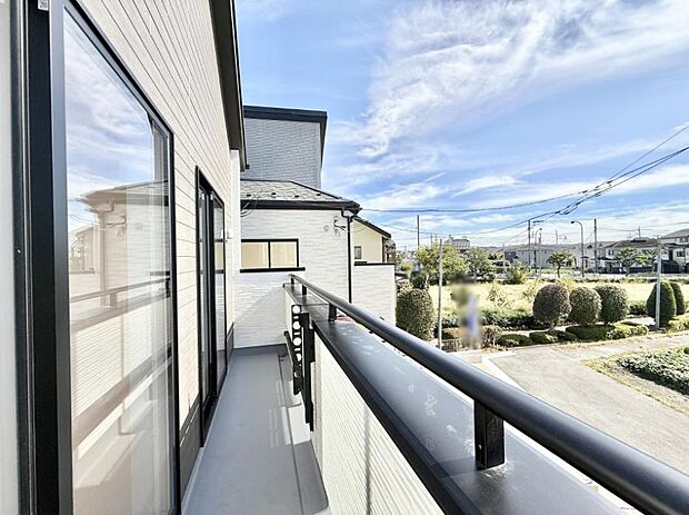 ■ 季節の移ろいを感じられる開放的な空間です