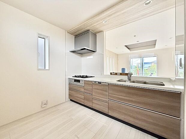 ■シンプルで機能的、毎日使いやすいキッチン