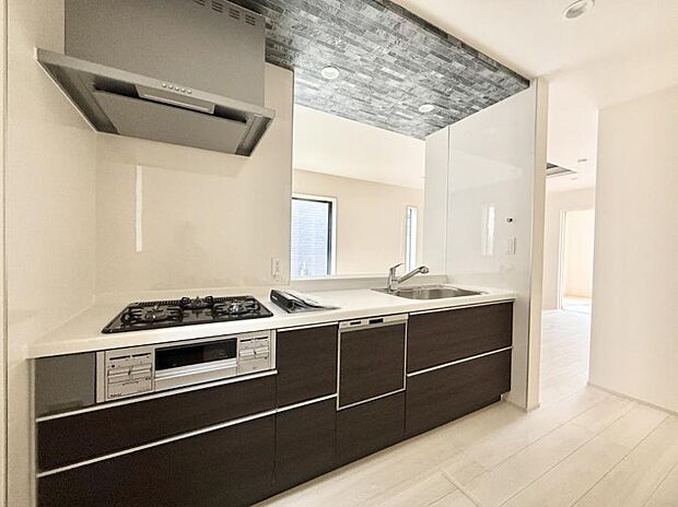 ■美味しい時間が生まれる、笑顔あふれるキッチン