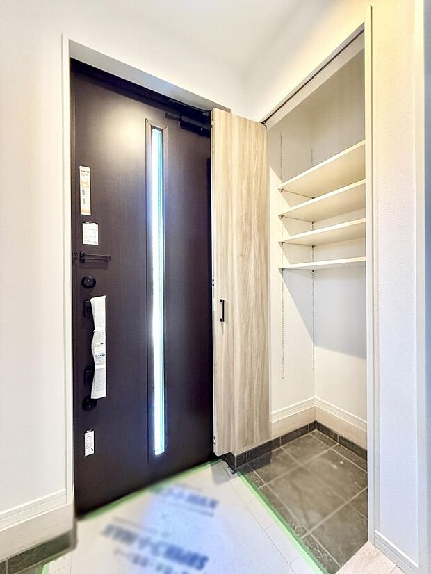 ■ ここから始まる一日、すっきり整った玄関