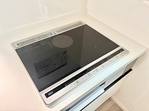 ■お手入れが楽なIHクッキングヒーターです♪