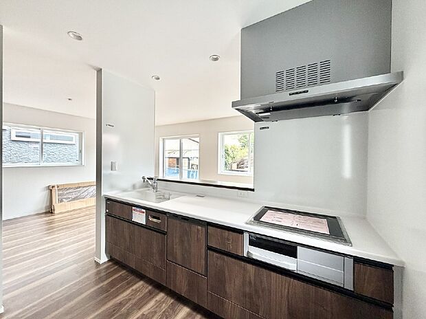 ■シンプルで美しく心地よい時間を生むキッチン空間