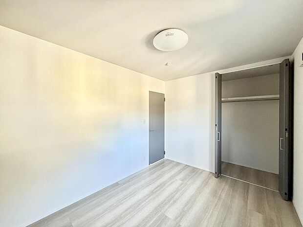 ■静かな洋室で読書や趣味に集中できる場所