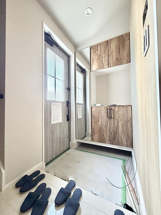 ■ 毎日を気持ちよく迎える、明るく温もりのある玄関