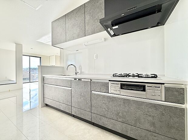 ■家族の絆を深める、温もりのあるキッチン