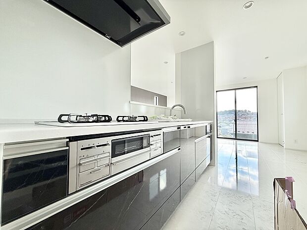 ■家族の絆を深める、温もりのあるキッチン