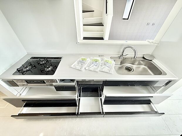 ■料理がもっと楽しくなる、快適なキッチン空間