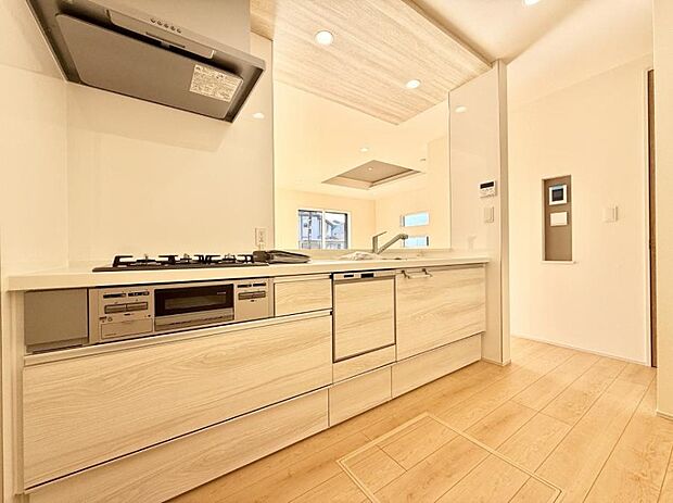 ■シンプルで美しく心地よい時間を生むキッチン空間