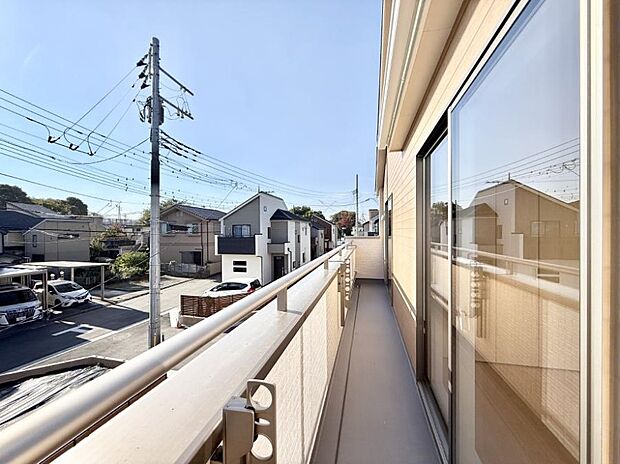 ■ 季節の移ろいを感じられる開放的な空間です