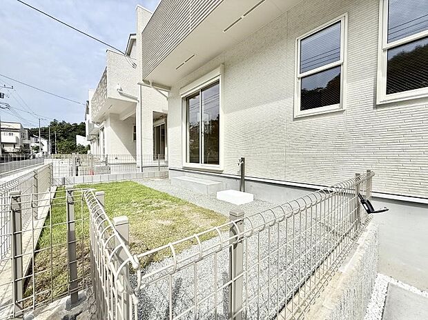 ■暮らしに潤いを与える、緑が取り入れられた住まいです