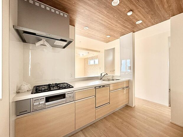 ■シンプルで美しく心地よい時間を生むキッチン空間