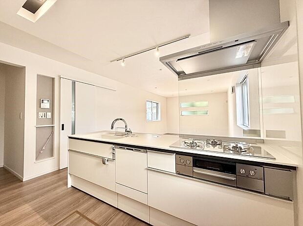 ■家族の絆を深める、温もりのあるキッチン