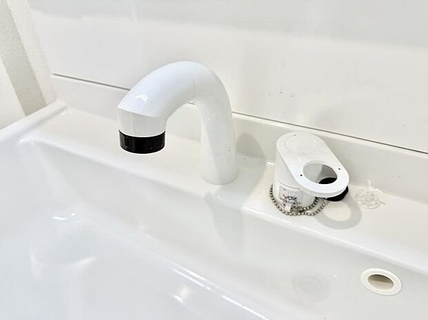 ■手洗いや顔を洗う時も快適に使える便利なシャワー