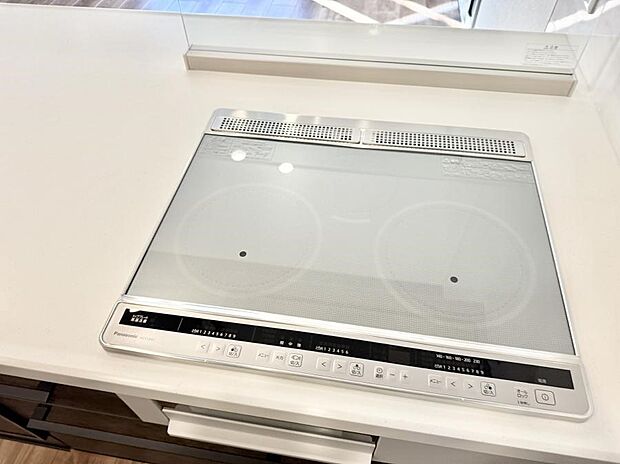 ■お手入れが楽なＩＨクッキングヒーターです♪