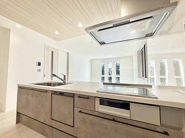 ■家族の絆を深める、温もりのあるキッチン