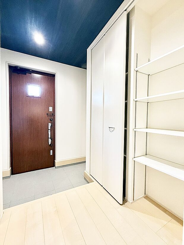 ■ シンプルで美しく、快適な暮らしの入り口