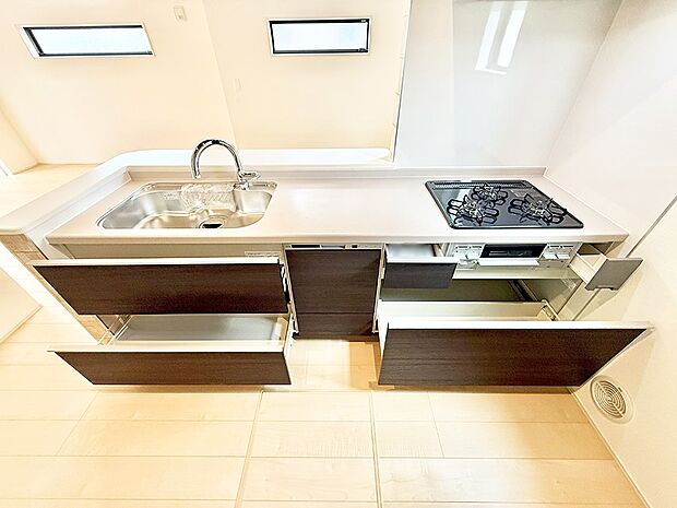 ■美味しい時間が生まれる、笑顔あふれるキッチン