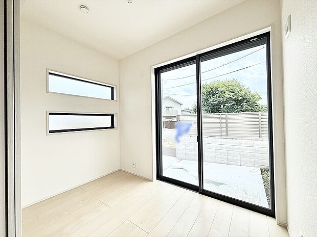 ■落ち着いた色合いのお部屋で穏やかな時間を楽しめます