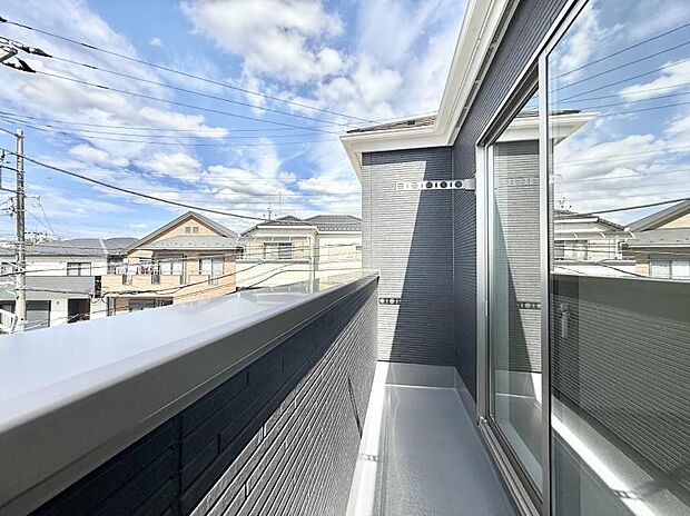 ■ 季節の移ろいを感じられる開放的な空間です