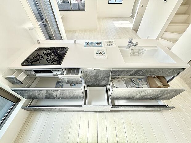 ■料理がもっと楽しくなる、快適なキッチン空間