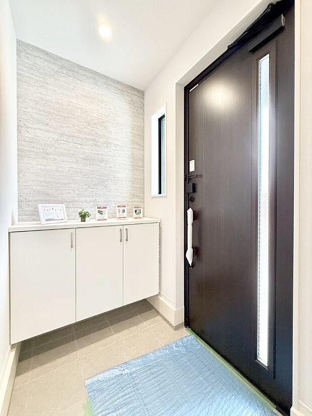 ■ シンプルで美しく、快適な暮らしの入り口