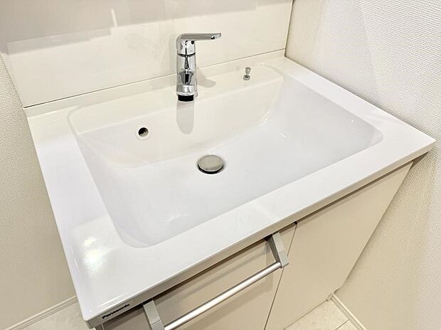 ■手洗いや顔を洗う時も快適に使える便利なシャワー