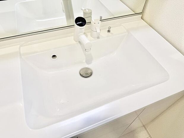 ■手洗いや顔を洗う時も快適に使える便利なシャワー