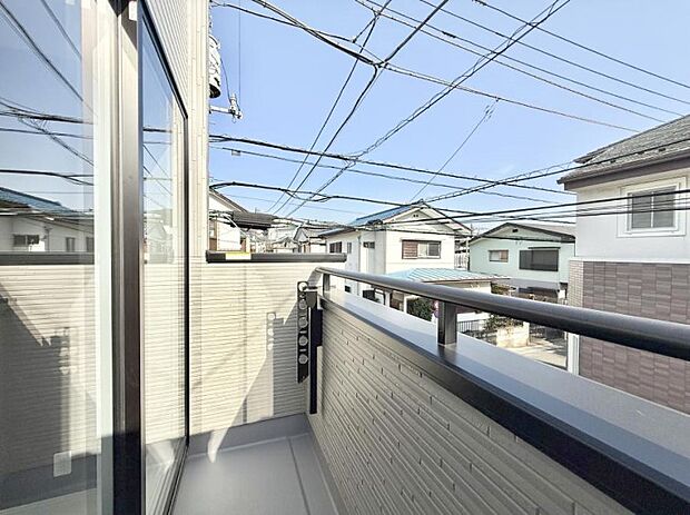 ■ 季節の移ろいを感じられる開放的な空間です