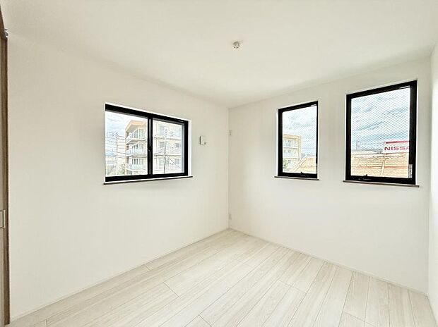 ■窓の配置や通気性の良い設計で部屋の空気がこもらず、常に新鮮な空気が流れます