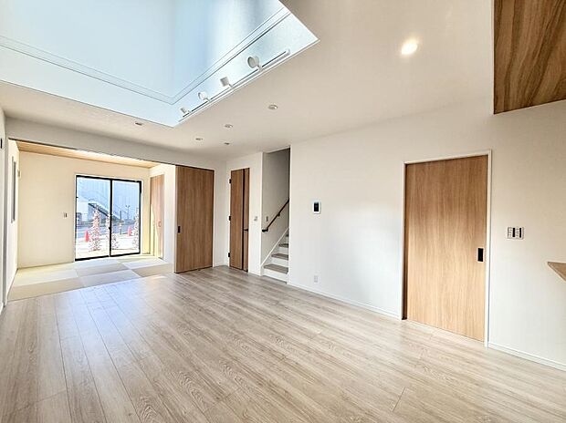 ■くつろぎと笑顔が集まる、心温まるリビング